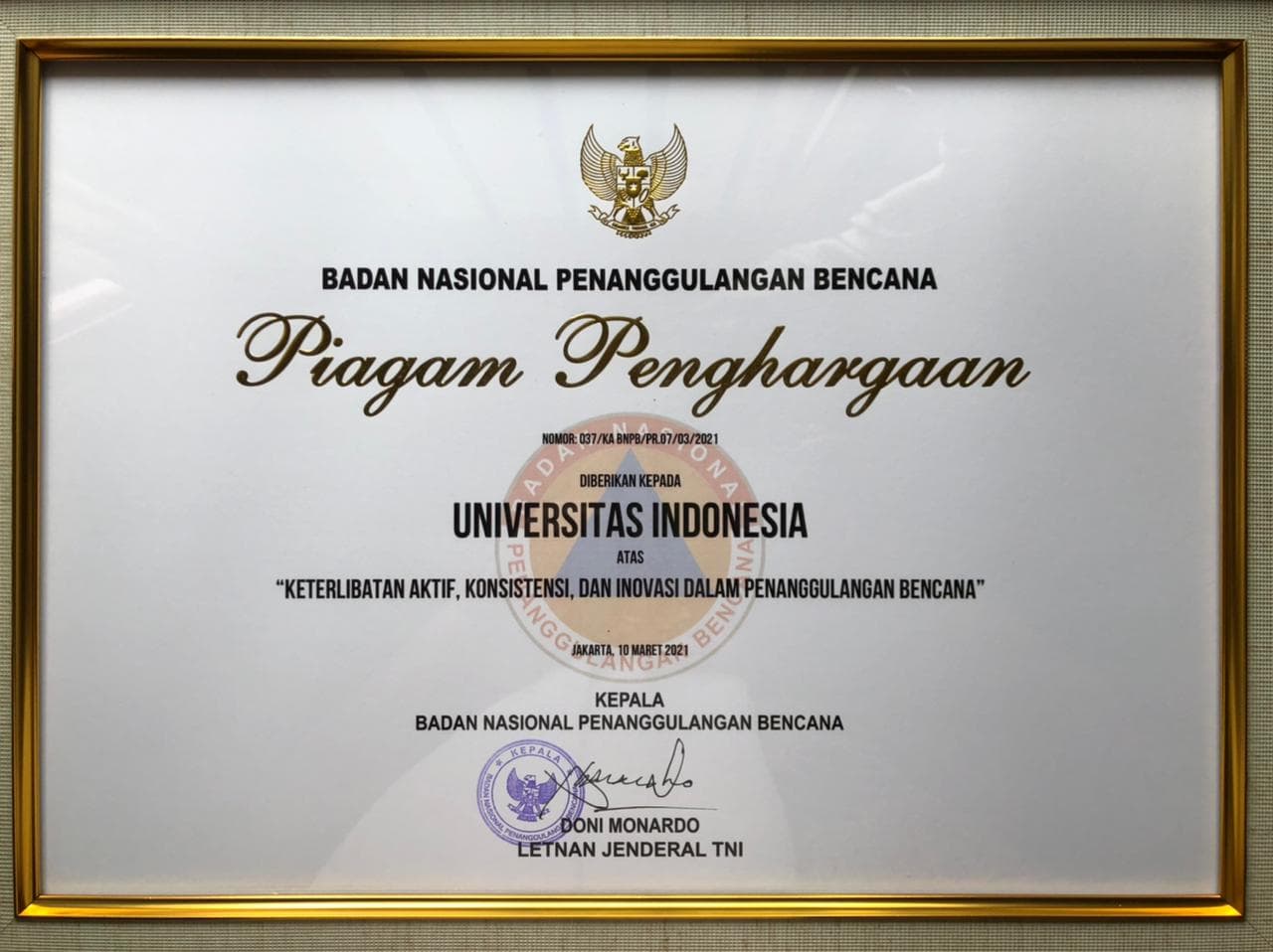 Universitas Indonesia dan ILUNI UI Terima Penghargaan Bidang Penanggulangan Bencana  dari BNPB