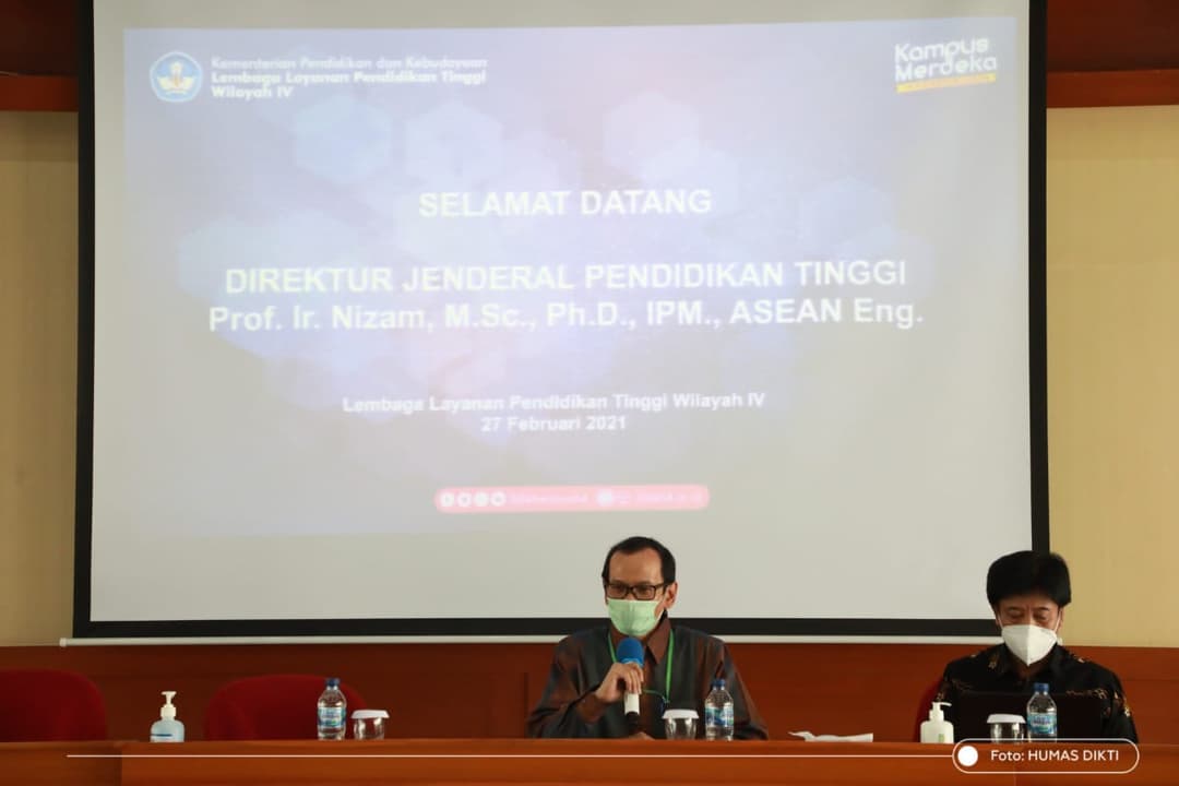 Blended: Rapat Koordinasi dengan Rektor dan LLDikti IV