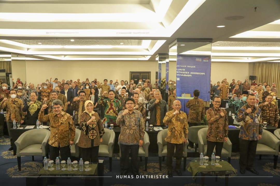 Tangkapan Lensa-Kegiatan Rakor PTN Evaluasi Pelaksanaan Program, Kegiatan, dan Anggaran TA. 2022 dan Pembahasan Program TA. 2023 (25/10).