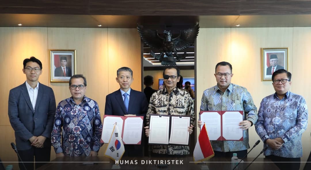 Tangkapan Lensa- Penandatangan Naskah Kerjasama antara Kemendikbudristek-IPB-KOICA