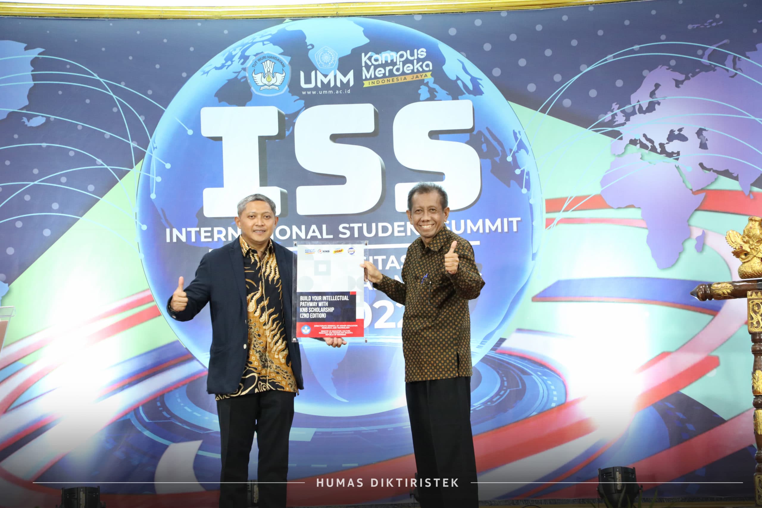 International Student Summit 2022 Dekatkan Mahasiswa Asing dengan  Budaya Indonesia
