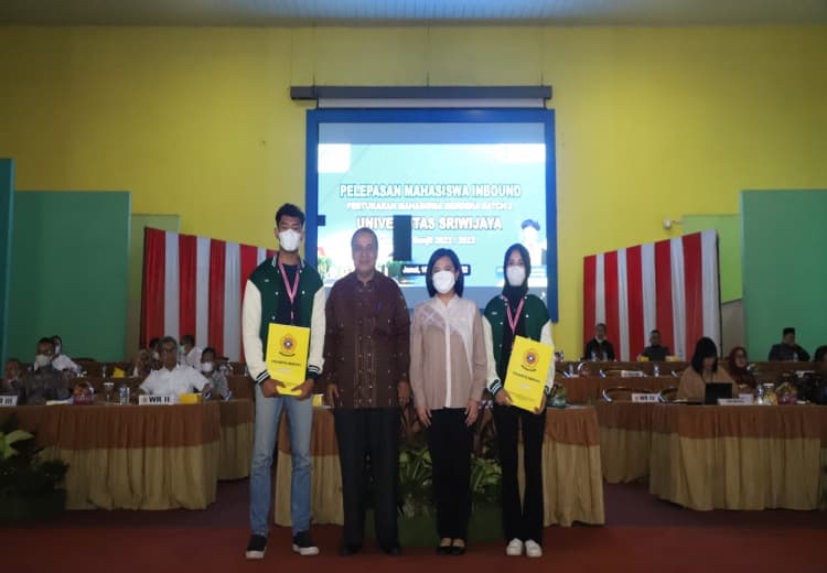 Rektor Lepas Mahasiswa Program Pertukaran Mahasiswa Merdeka Inbound Unsri