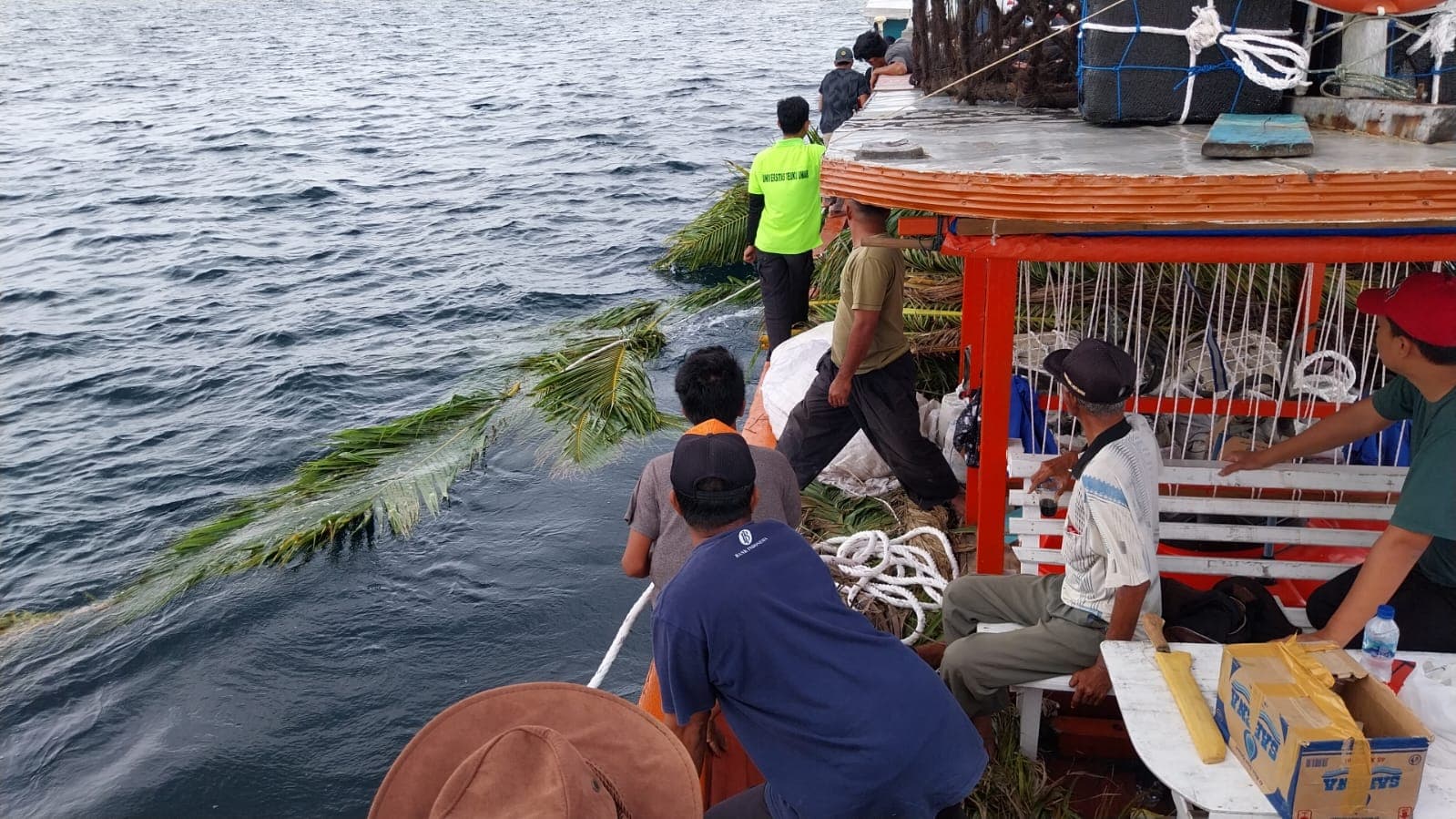 UTU dan Pemkab Aceh Singkil Lakukan Hilirisasi Teknologi Rumpon Ijuk untuk Nelayan Kecil melalui Program Matching Fund
