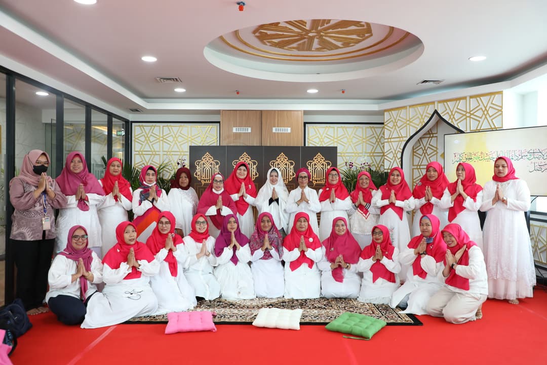 Tangkapan Lensa-Kegiatan Khotmil Al Qur'an dan Tausiah Ramadhan Dharma Wanita Persatuan Ditjen Diktiristek. (11/4).