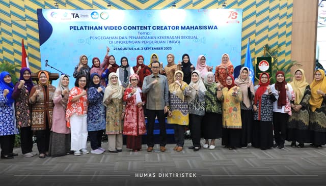 Tangkapan Lensa-kegiatan Pelatihan Video Conten Creator pada Sektor Pendidikan Tinggi