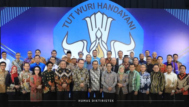 Tangkapan Lensa- Merdeka Belajar Episode Ke-26 Transformasi Standar Nasional dan Akreditasi Pendidikan Tinggi Merdeka Belajar. (28/8).