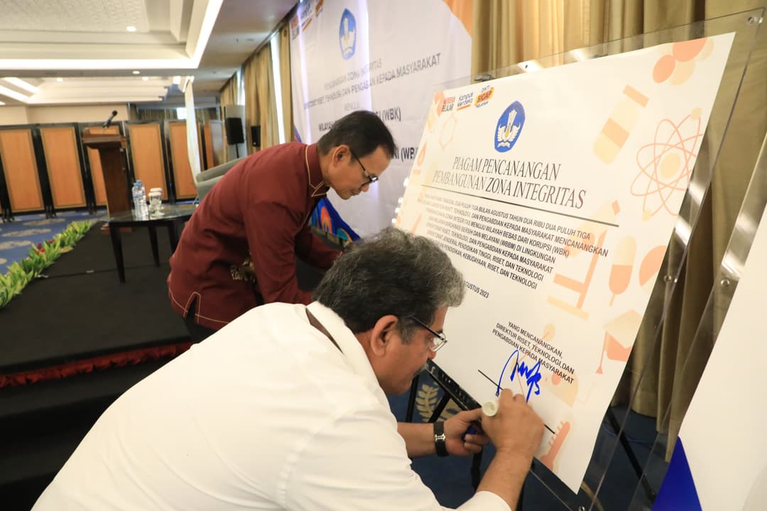 Tangkapan Lensa-Pencanangan Pembangunan Zona Integritas (ZI) Direktorat Riset, Teknologi dan Pengabdian Kepada Masyarakat (DRTPM)