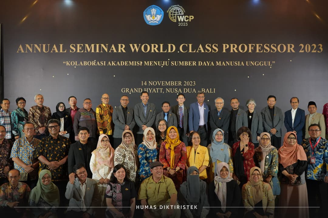 Tangkapan Lensa-Annual Seminar Woed Class Professor 2023, (14/11).