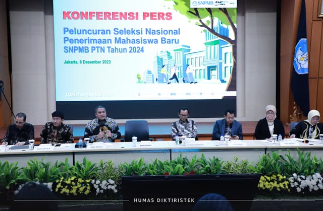 Tangkapan Lensa-Kegiatan Konferensi Pers Peluncuran Seleksi Nasional Penerimaan Mahasiswa Baru (SNPMB 2024)