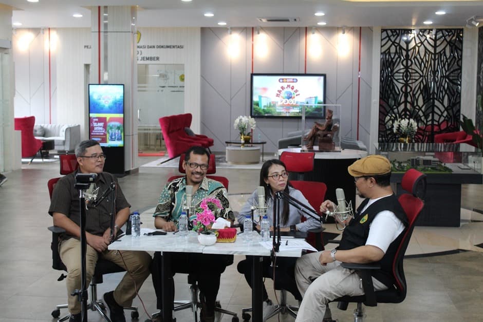 Ketika Fisika Bertemu Pendidikan, Kepoin Profilnya Disini