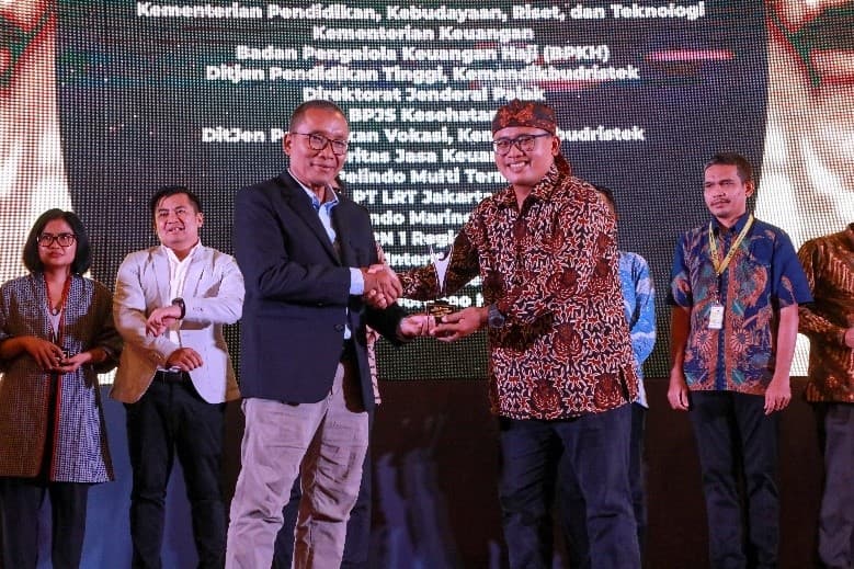 Ditjen Diktiristek Raih Penghargaan Gold Winner di SPS Awards 2024