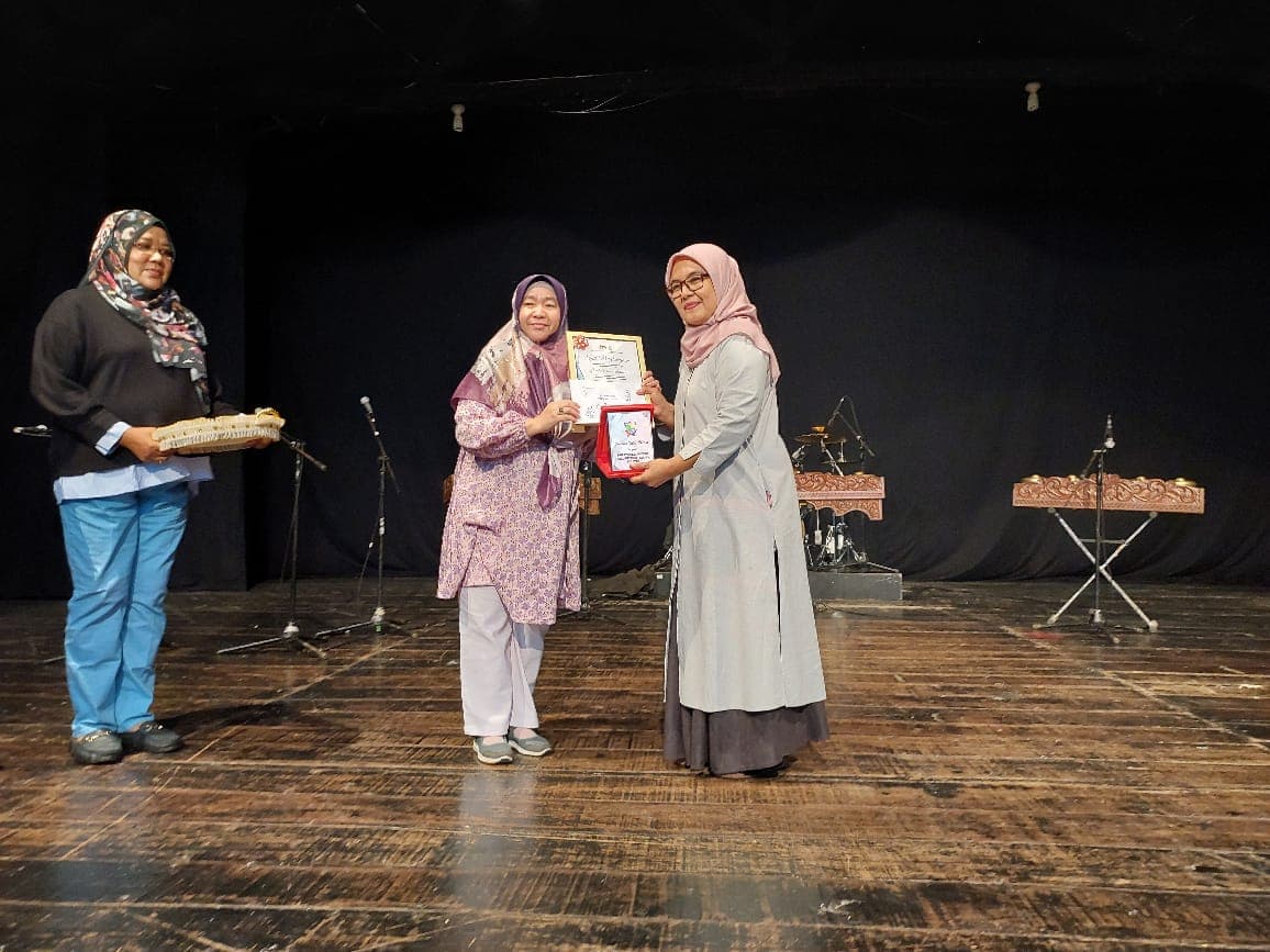 "Kolaborasi Seni Lintas Negara: Lawatan Kolej Tingkatan Enam Astana Malaysia ke ISI Padangpanjang"