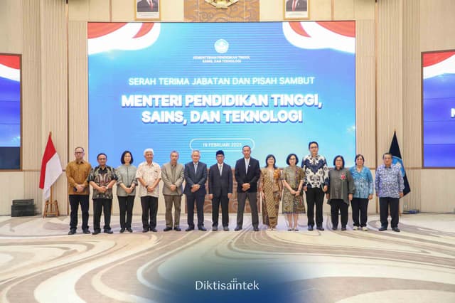 Serah Terima Jabatan dan Pisah Sambut Mendiktisaintek