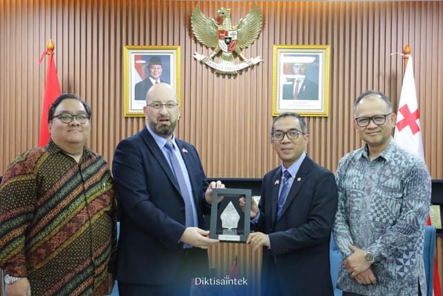 Mendiktisaintek melakukan Audiensi dengan Dubes Georgia