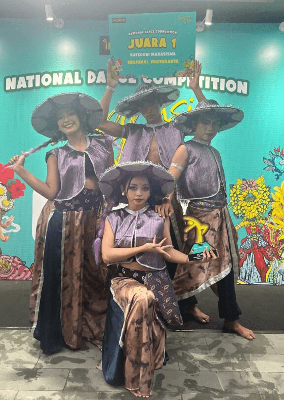 Mahasiswa ISI Yogyakarta Rajai National Dance Competition Regional Yogyakarta