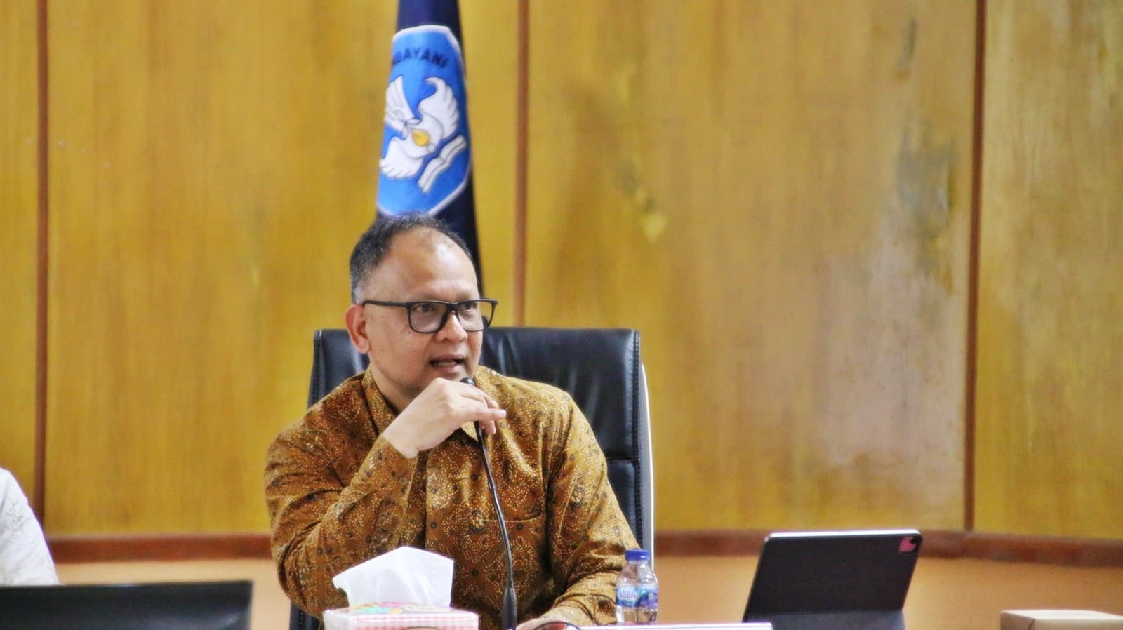 Hadir Di LLDIKTI Wilayah X Dirjen Dikti Terima Aspirasi Terkait Pendidikan Tinggi di Sumbar