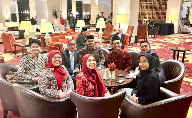 Julia Raih Penghargaan Tübitak 2209-A, Mendiktisaintek Apresiasi Langsung di Turki