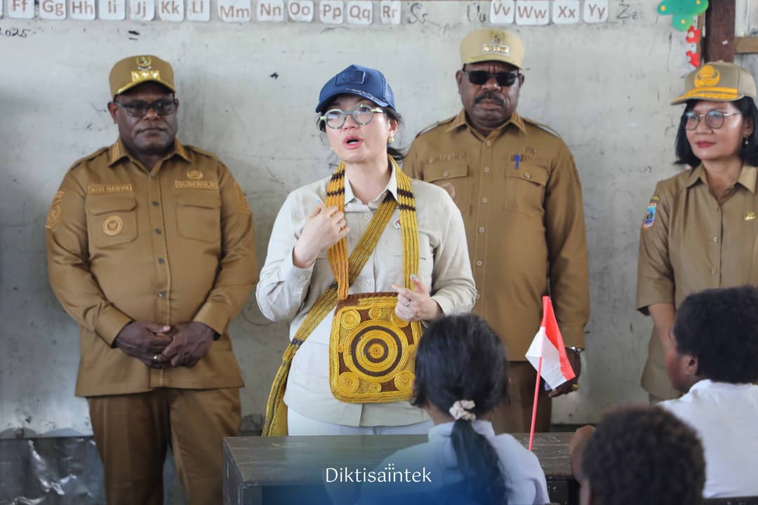 Kunjungan Kerja Wamendiktisaintek ke Papua Tengah dan Papua Barat