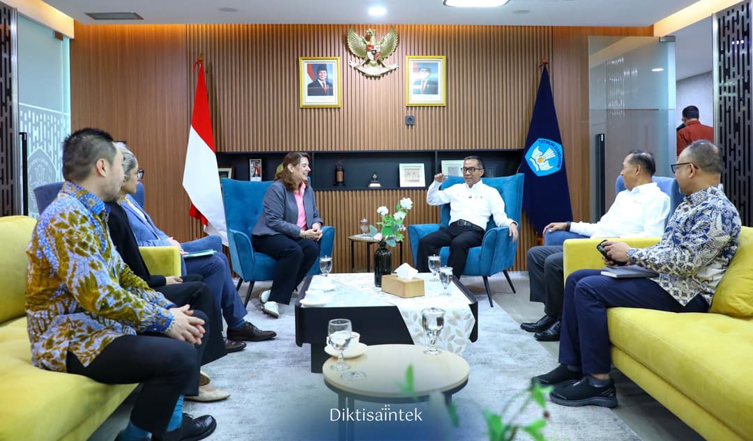 Mendiktisaintek Menerima Audiensi King College