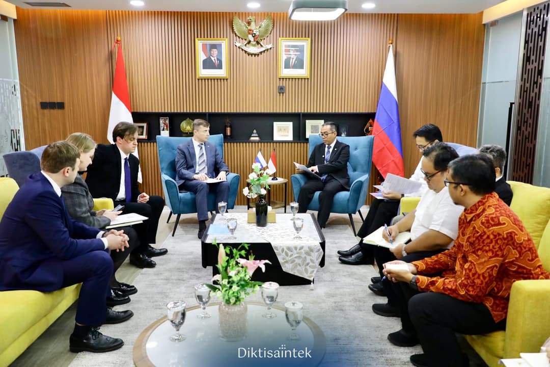 Mendiktisaintek Courtesy Call Ambassador of The Russia