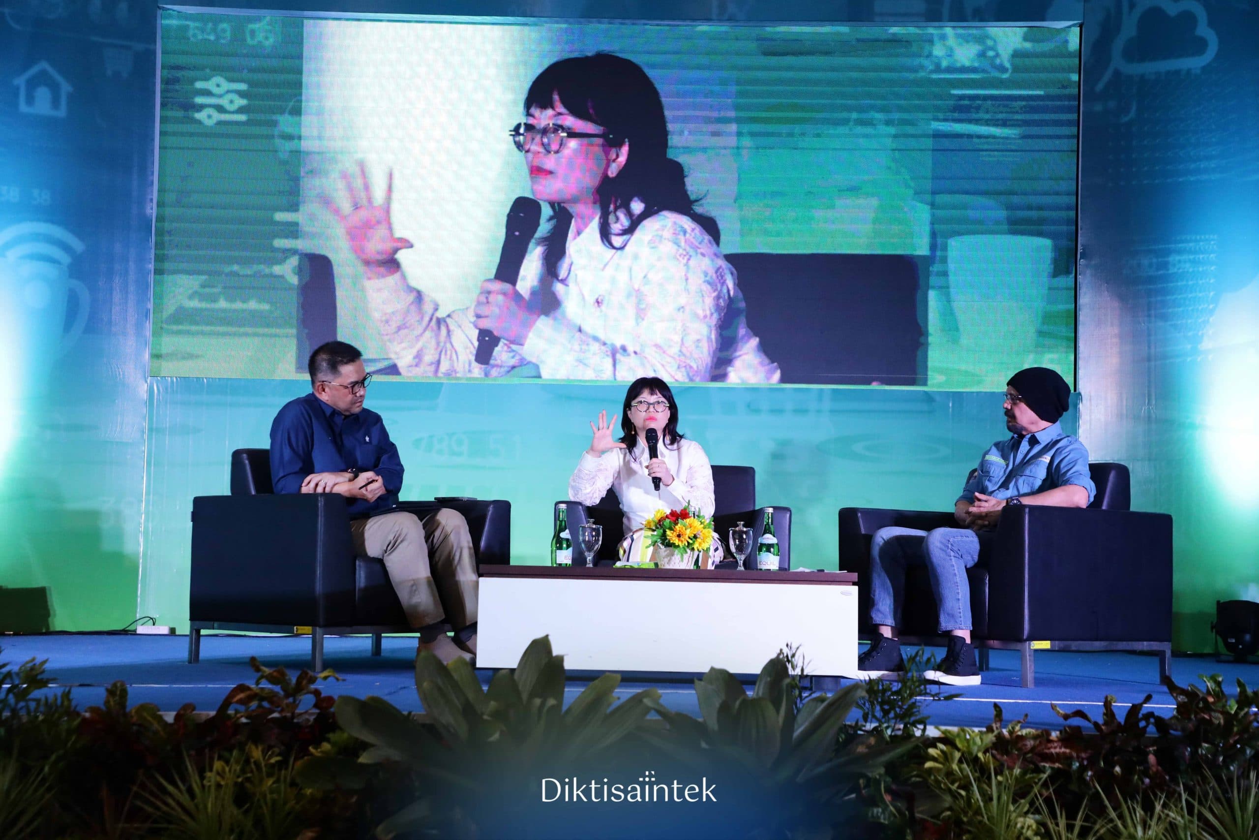 Wamen Stella: Kemampuan Berpikir Kritis dan Pemecahan Masalah Sangat Penting di Era AI