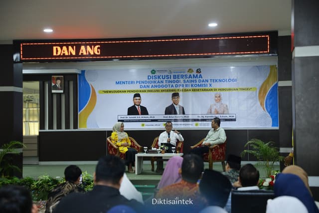 Kunjungan kerja Menteri Pendidikan Tinggi, Sains, dan Teknologi ke Riau 28 Juni 2025