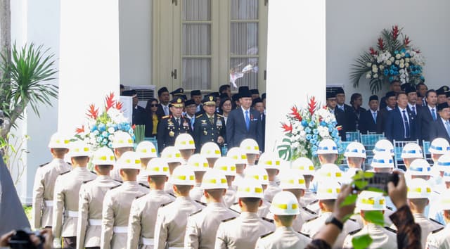 Mendiktisaintek menghadiri Upacara Peringatan Hari Lahir Pancasila Tahun 2025 di Gedung Pancasila Jl. Taman Pejambon