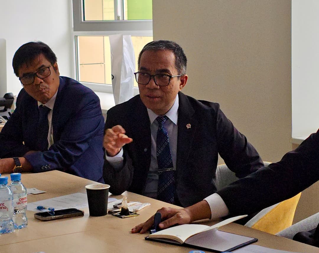 Mendiktisaintek Kunjungi ITMO University (Information Technologies, Mechanics and Optics University), Rusia.