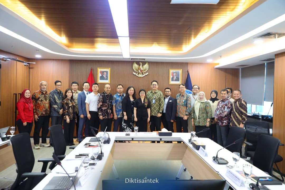 Wamendiktisaintek Stella Christie Menerima Audiensi Liuzhou Polytechnic University (LZPU)