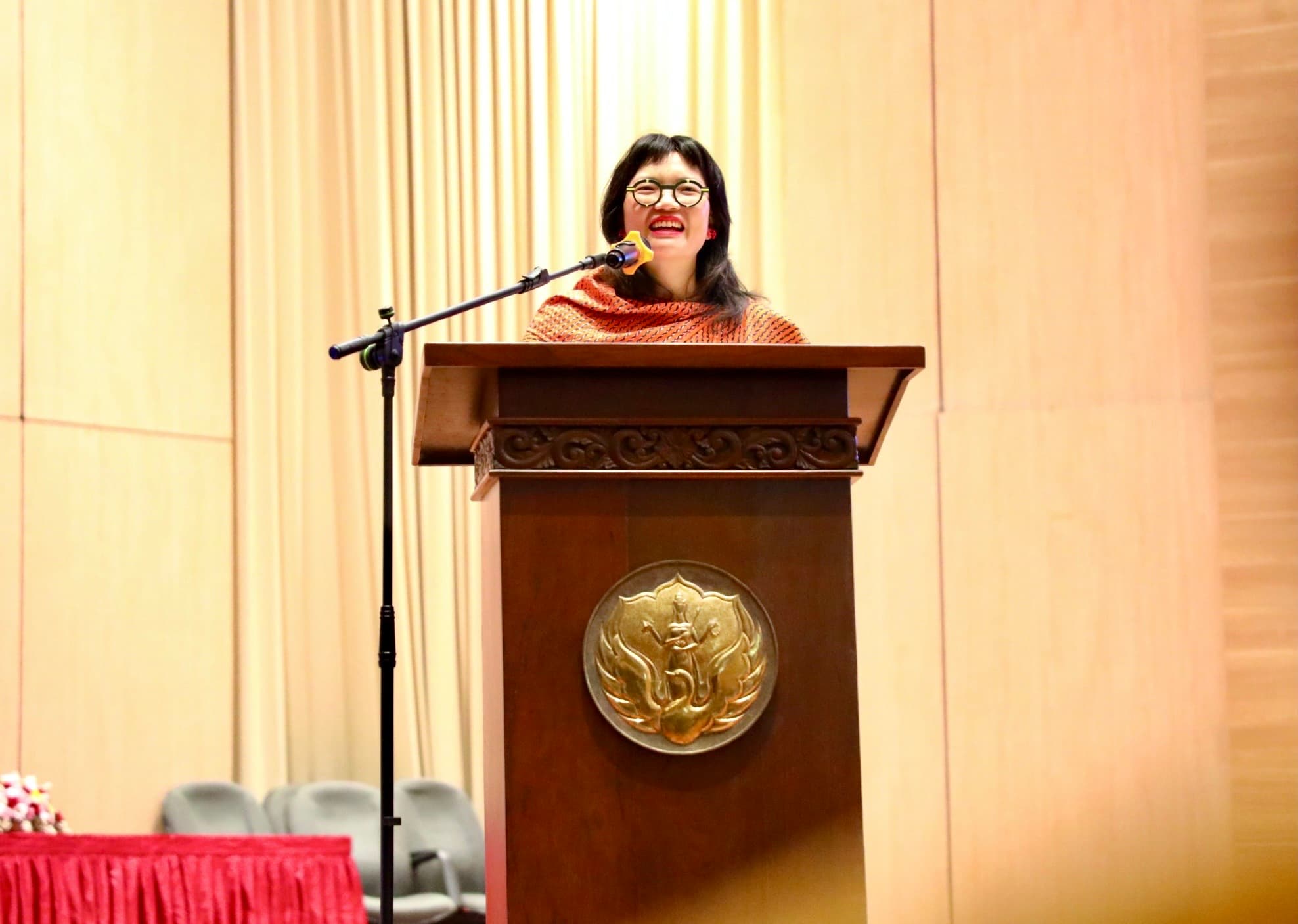 Wamendiktisaintek Stella Christie Hadiri Seminar Nasional Dies Natalis ke-41 ISI Yogyakarta