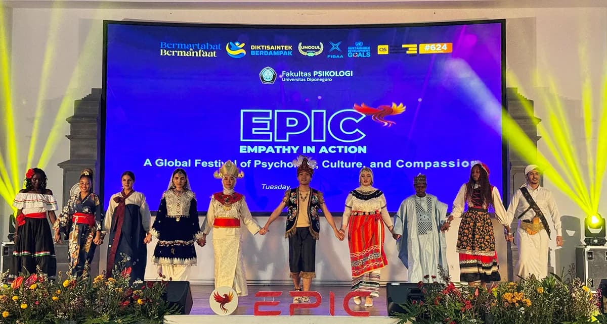 EPIC 2025: Mahasiswa dari 15 Negara Bersatu dalam Malam Budaya Internasional Fakultas Psikologi UNDIP
