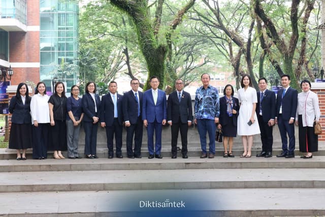 Distinguished Guest Speaker UPH Festival 2025