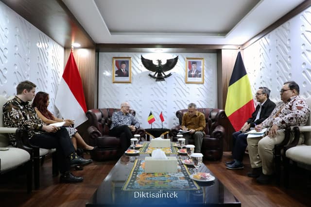 Coutest Call dengan Dubes Belgia, Kemdiktisaintek Perkuat Sinergi Pendidikan Tinggi Berbasis Inovasi Digital