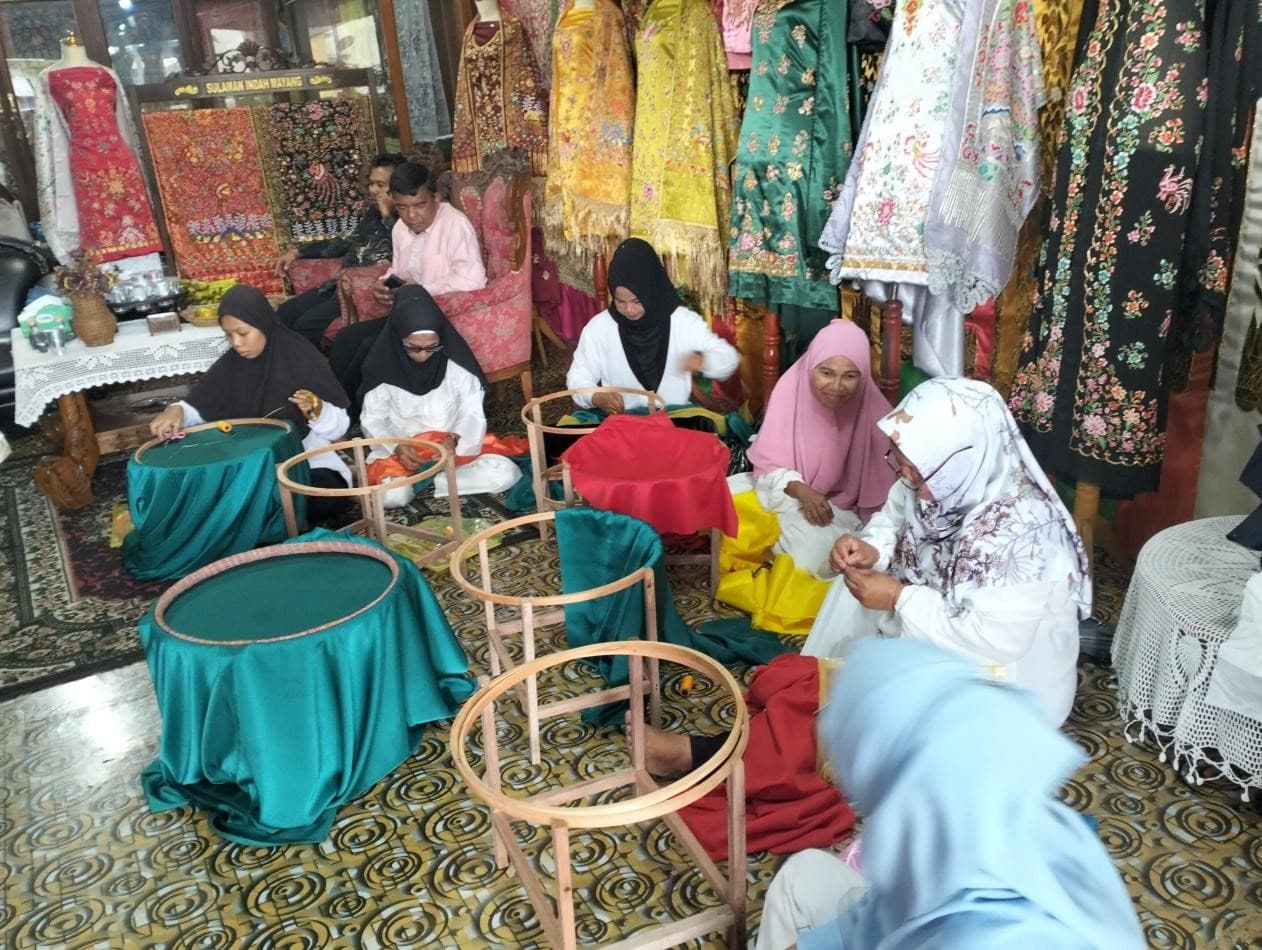 Pengabdian ISI Padangpanjang: Sulaman Tradisi Pariaman Bersiap Tembus Pasar Lebih Luas