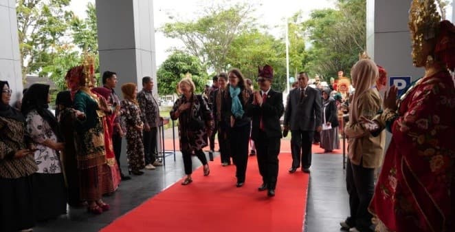 Pengabdian ISI Padangpanjang: Sulaman Tradisi Pariaman Bersiap Tembus Pasar Lebih Luas