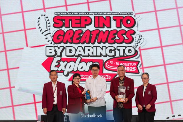 Wamendiktisaintek Stella Christie Memberikan Kuliah Umum Pada Acara PKKMB Universitas Tarumanegara Tahun 2025