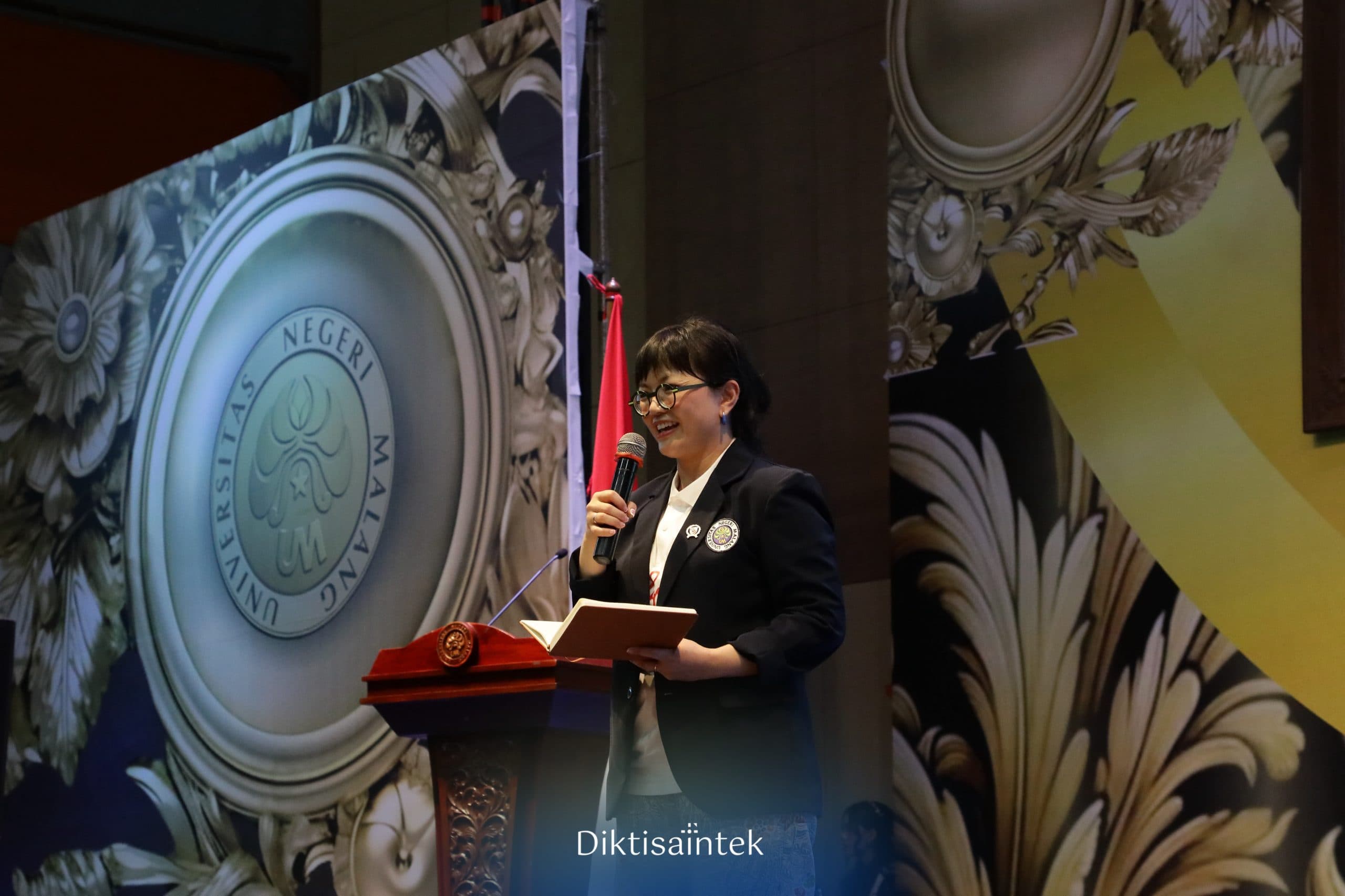 Wamen Stella Ajak Mahasiswa Baru Bangun Kepakaran dan Riset untuk Indonesia Emas 2045