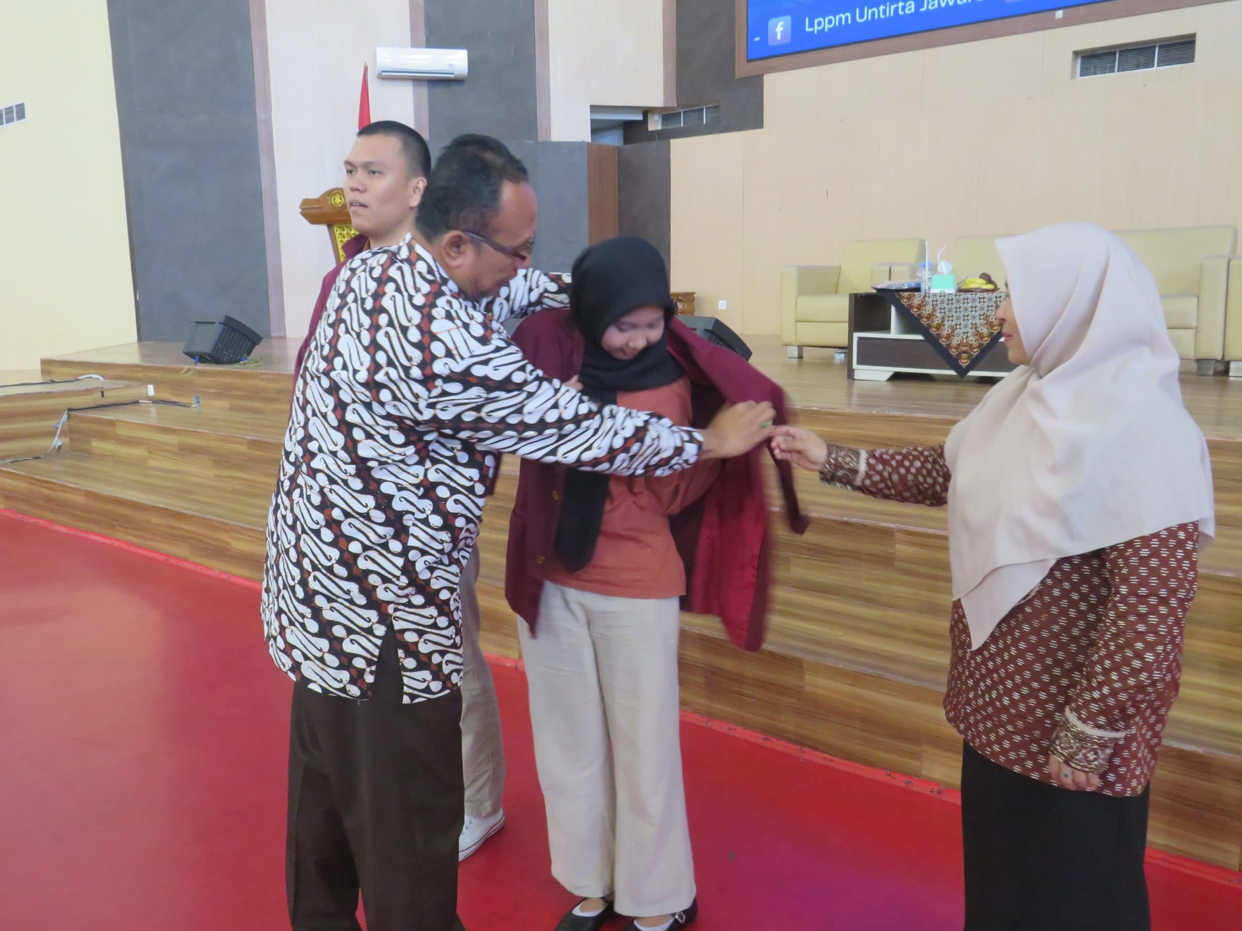 Resmi, Untirta Lepas 1400 Mahasiswa KKM Tematik Literasi Tahun 2025