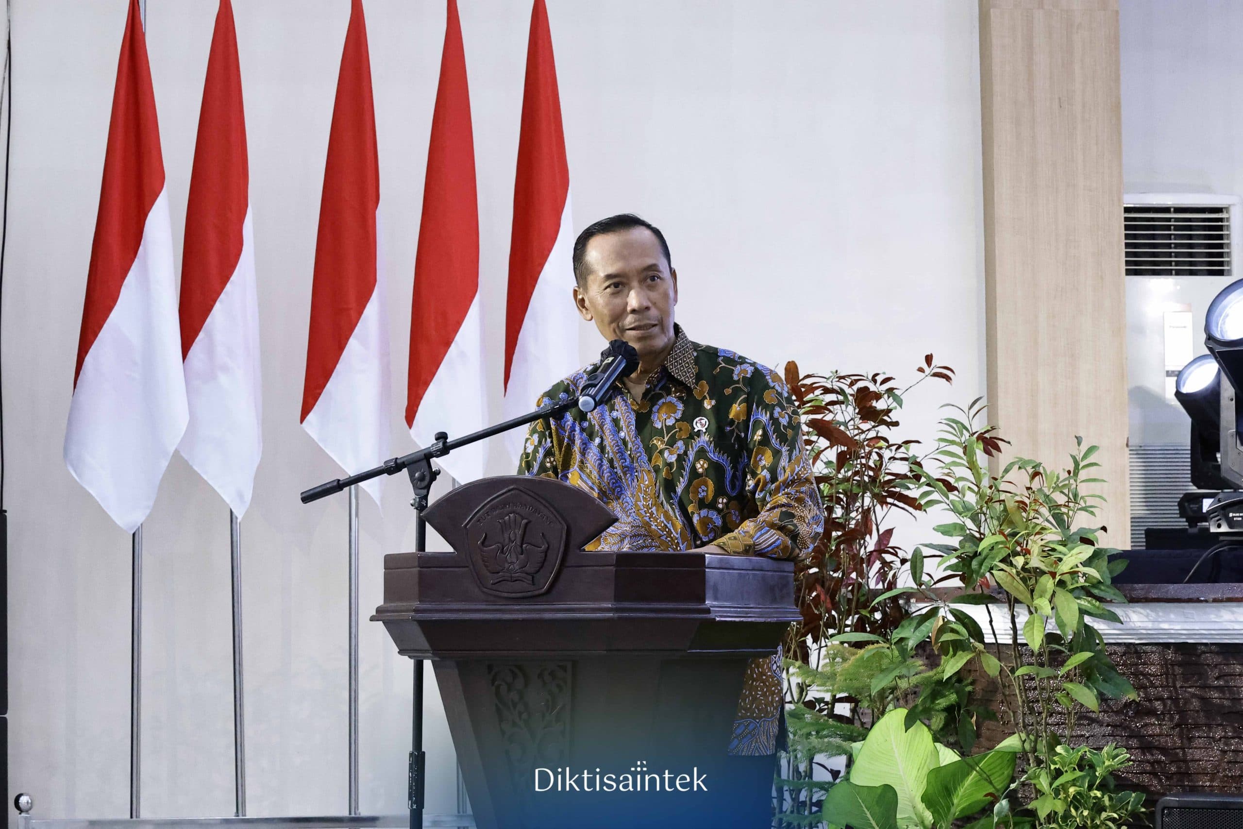 Wamen Fauzan: Perguruan Tinggi di Kawasan Timur harus berperan dalam Pembangunan Daerah