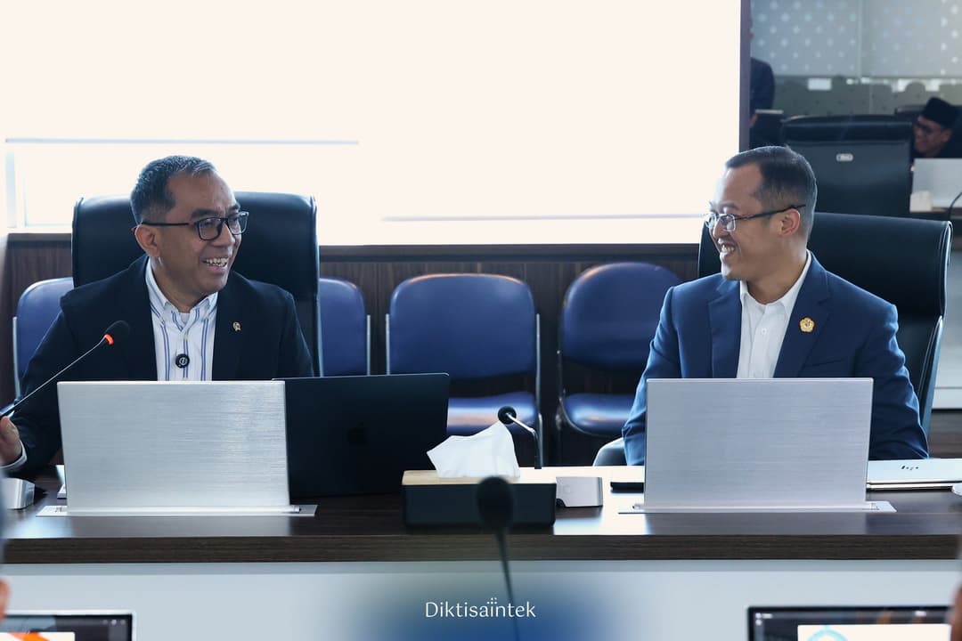 Mendiktisaintek audiensi dengan peserta Studi Strategis Dalam Negeri (SSDN) Pendidikan Pemantapan Pimpinan Nasional (P3N) XXVI Tahun Anggaran 2025 Lembaga Ketahanan Nasional Republik Indonesia (Lemhannas RI)