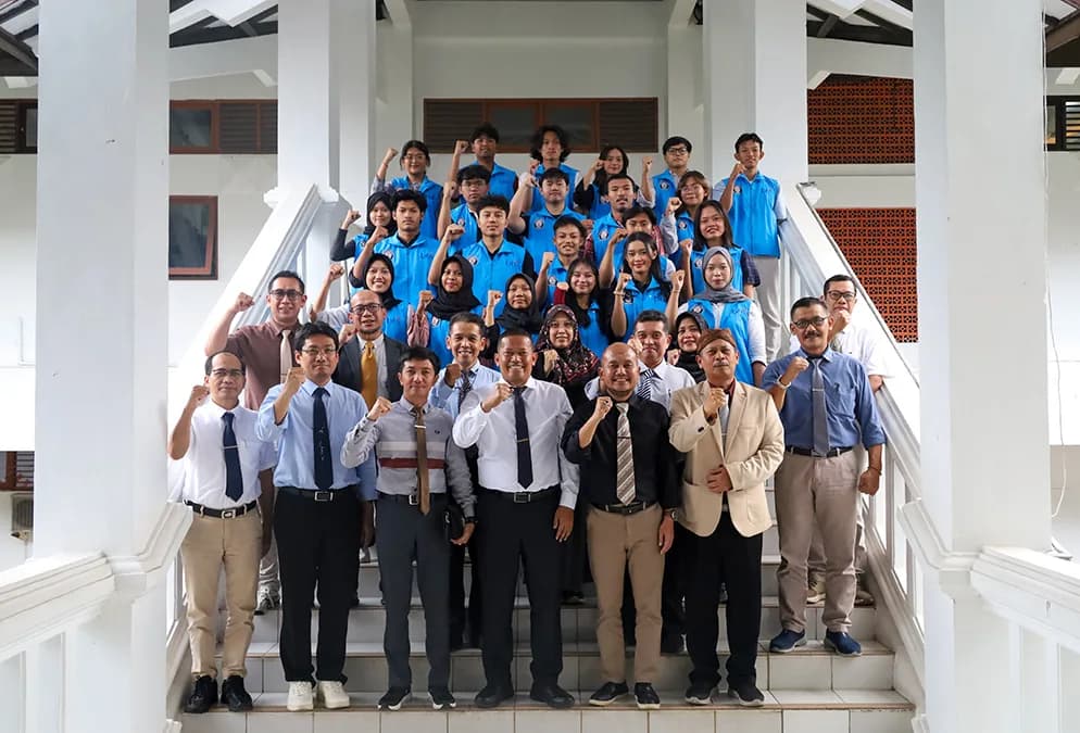 UNDIP Lepas 28 Delegasi POMNAS XIX Jawa Tengah 2025: Semangat Sportivitas dan Prestasi Bermartabat