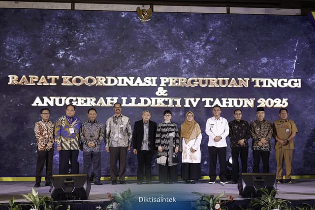 Rapat Koordinasi LLDIKTI 4 dengan Pimpinan Perguruan Tinggi Jawa Barat dan Banten.