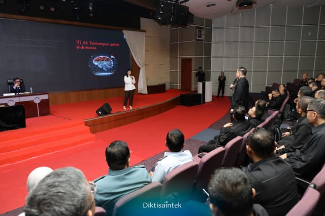 Wamendiktisaintek Stella Christie memberikan Kuliah Umum pada Peserta P3N Angkatan XXVI TA. 2025 Lemhannas RI