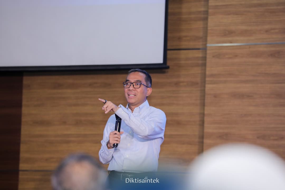 Mendiktisaintek Menghadiri Acara FLC Regional Pertama di Unisba