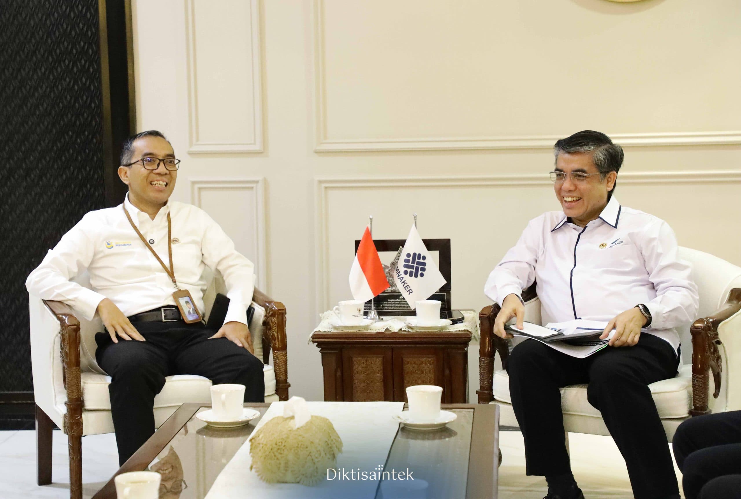 Mendiktisaintek dan Menaker Perkuat Sinkronisasi Pendidikan Tinggi dan Dunia Kerja