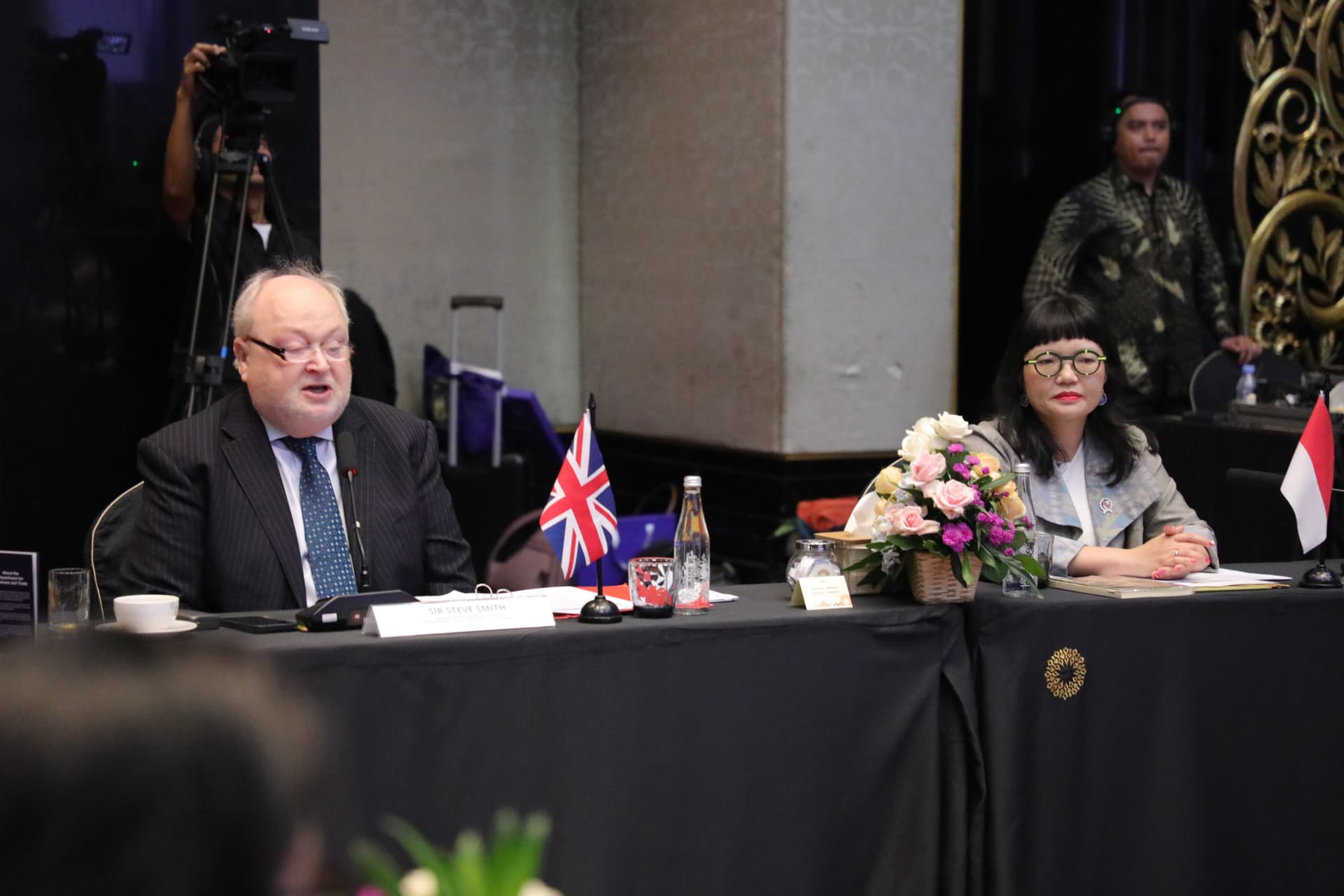 Indonesia-Inggris Pererat Kolaborasi Lewat Diskusi dan Speed Dating Antarkampus di JWG 2025