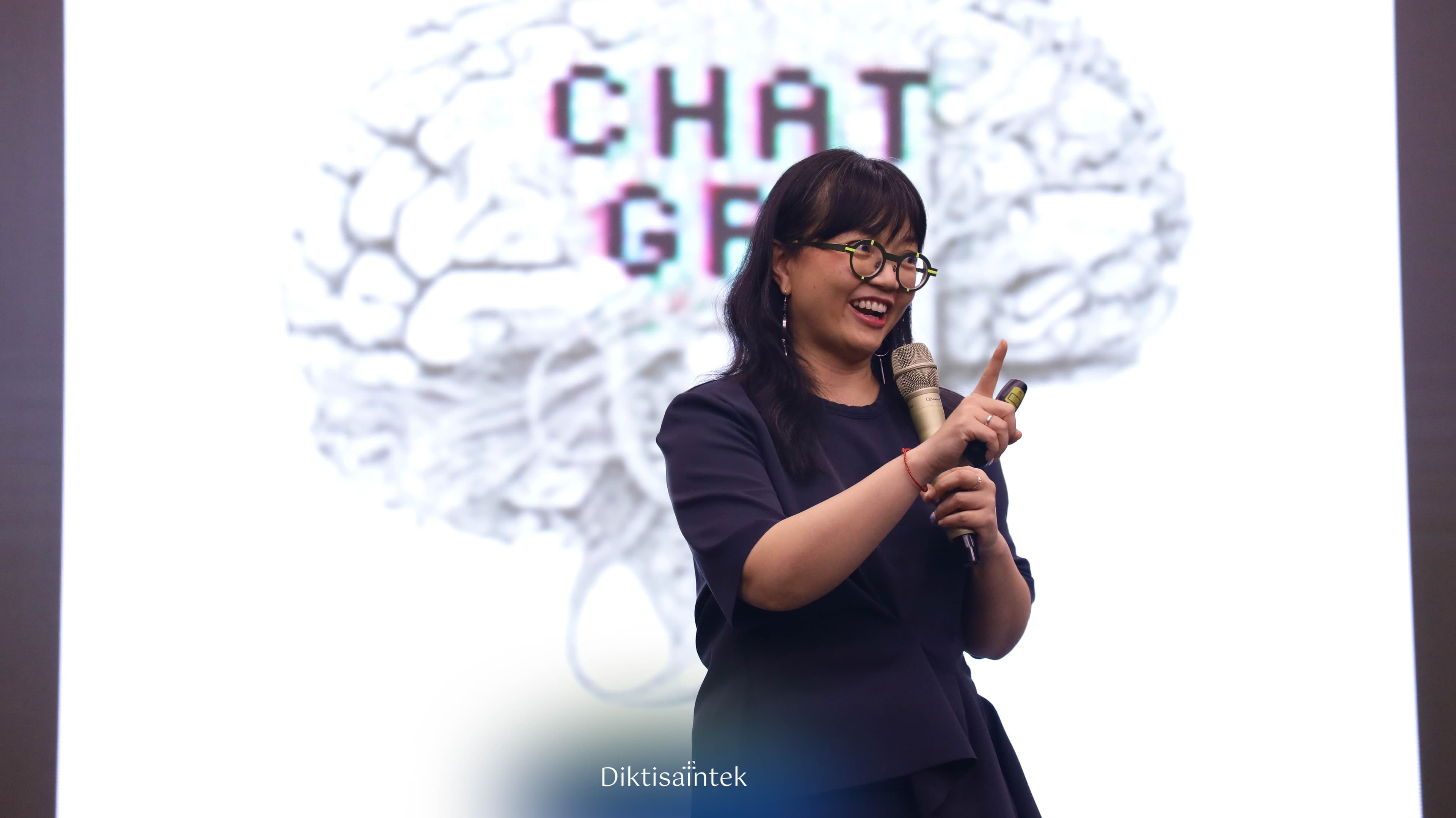 Wamendiktisaintek Stella Christie: Jangan Jadikan AI Jalan Pintas untuk Mencari Jawaban Soal
