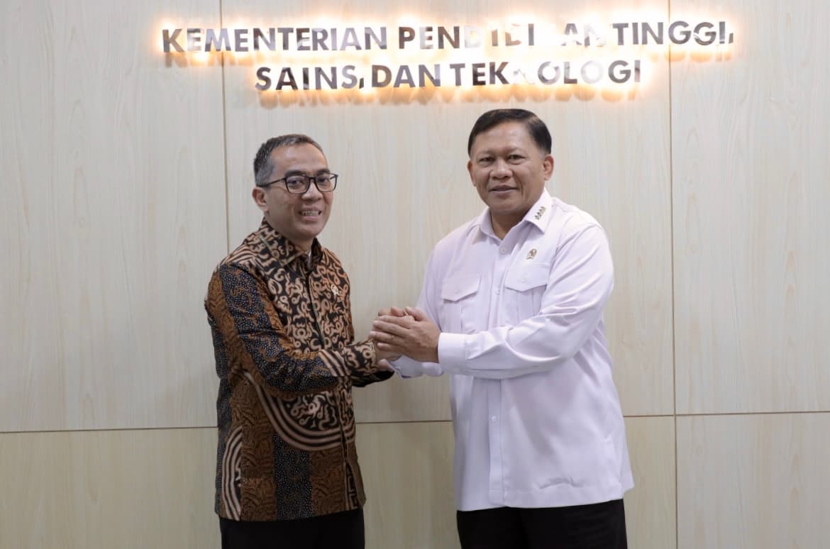 Kemdiktisaintek dan BOPPJ Bahas Pembangunan Tanggul Laut Berbasis Sains