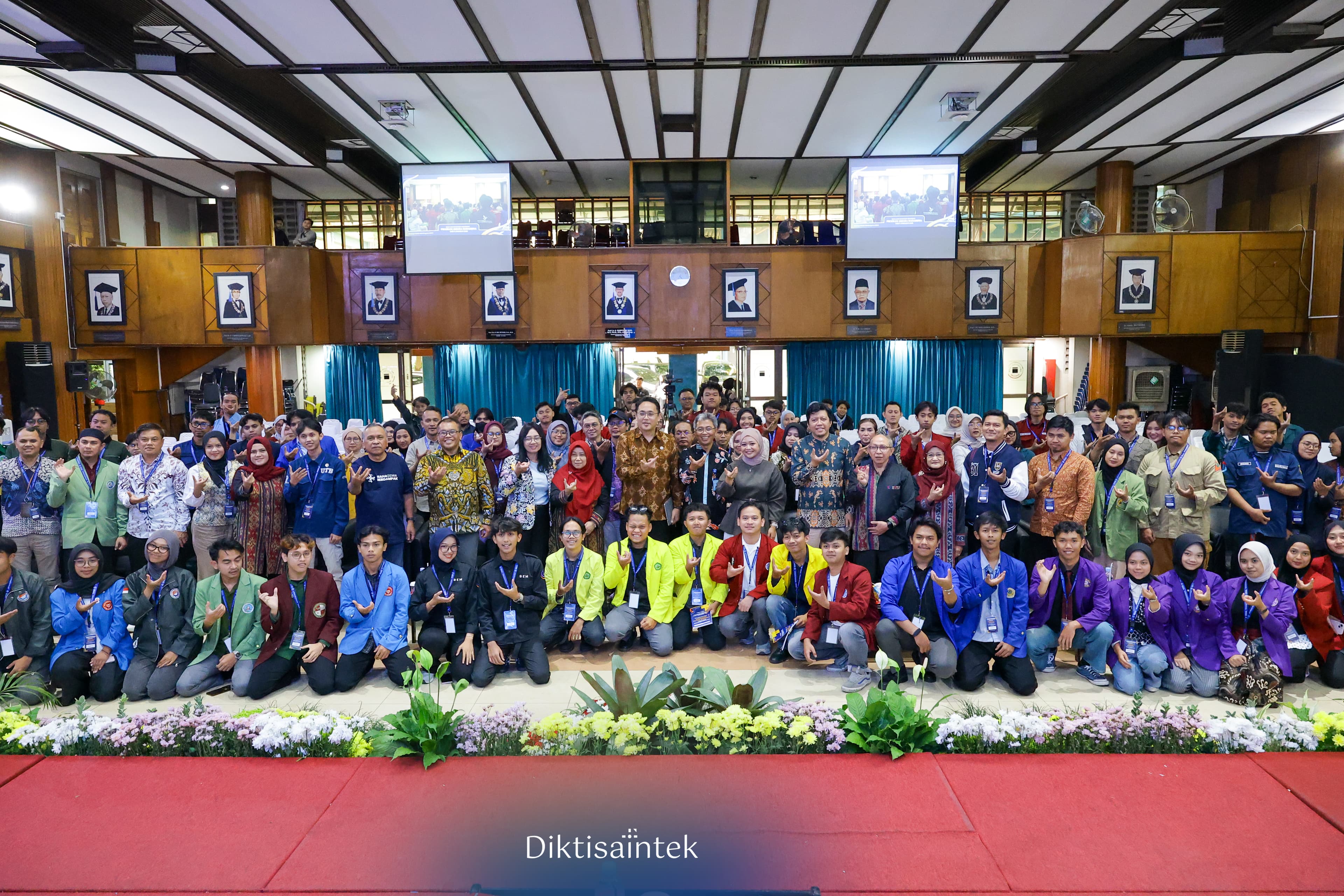 Kemdiktisaintek Perkuat Peran Mahasiswa sebagai Penghubung Kampus dan Masyarakat