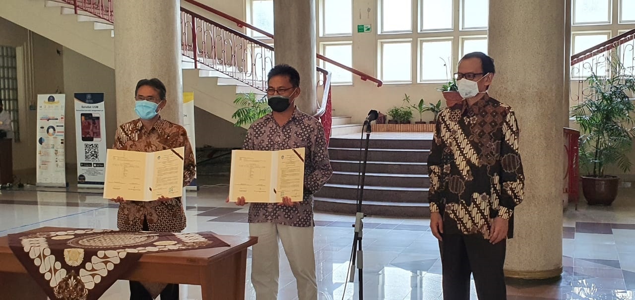 Bantuan PCR dan APD untuk UGM